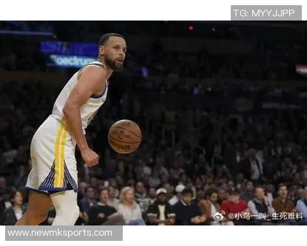 库里第三节表现出色但下场后勇士陷入得分荒球队失去节奏